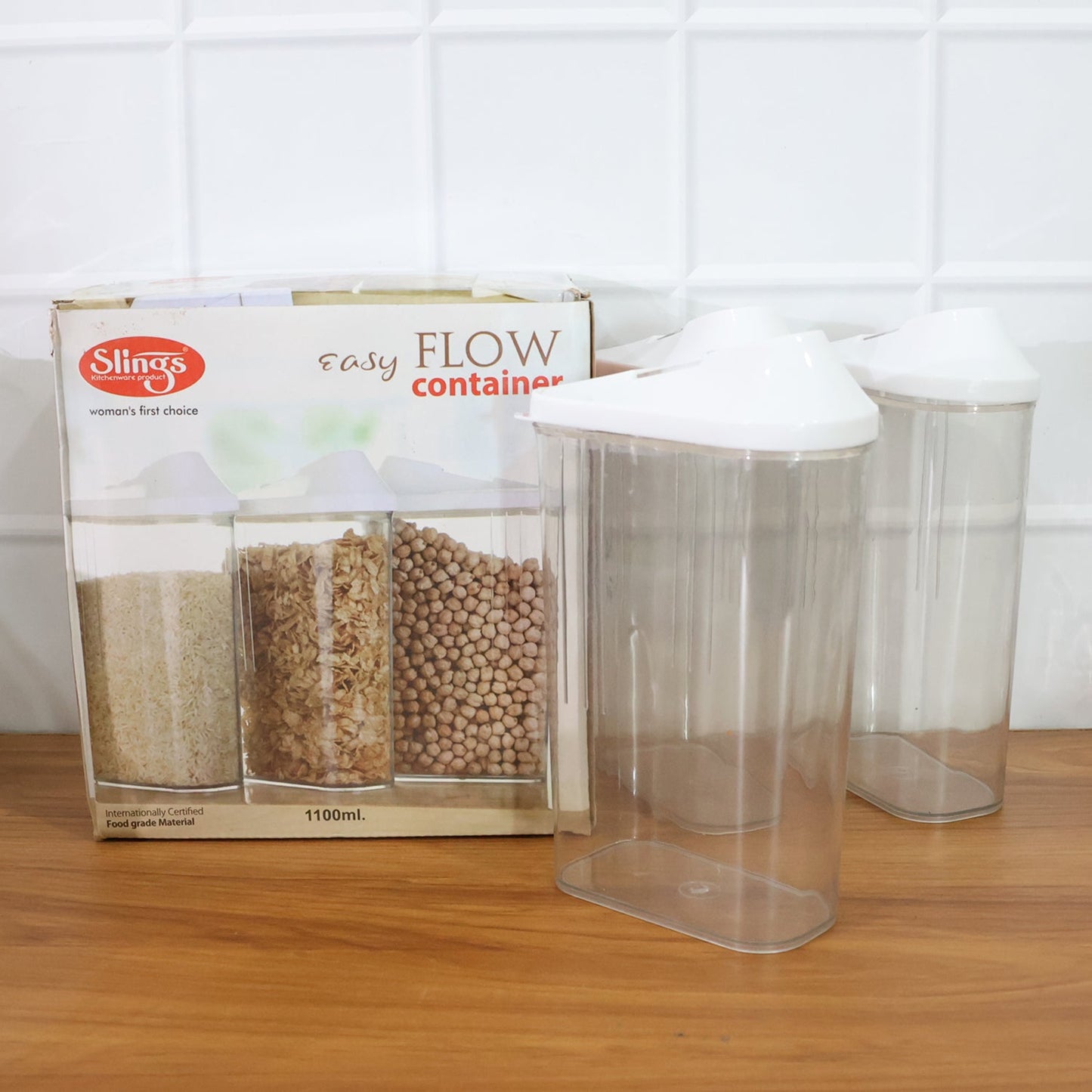 Space-saving airtight container set for dry food
