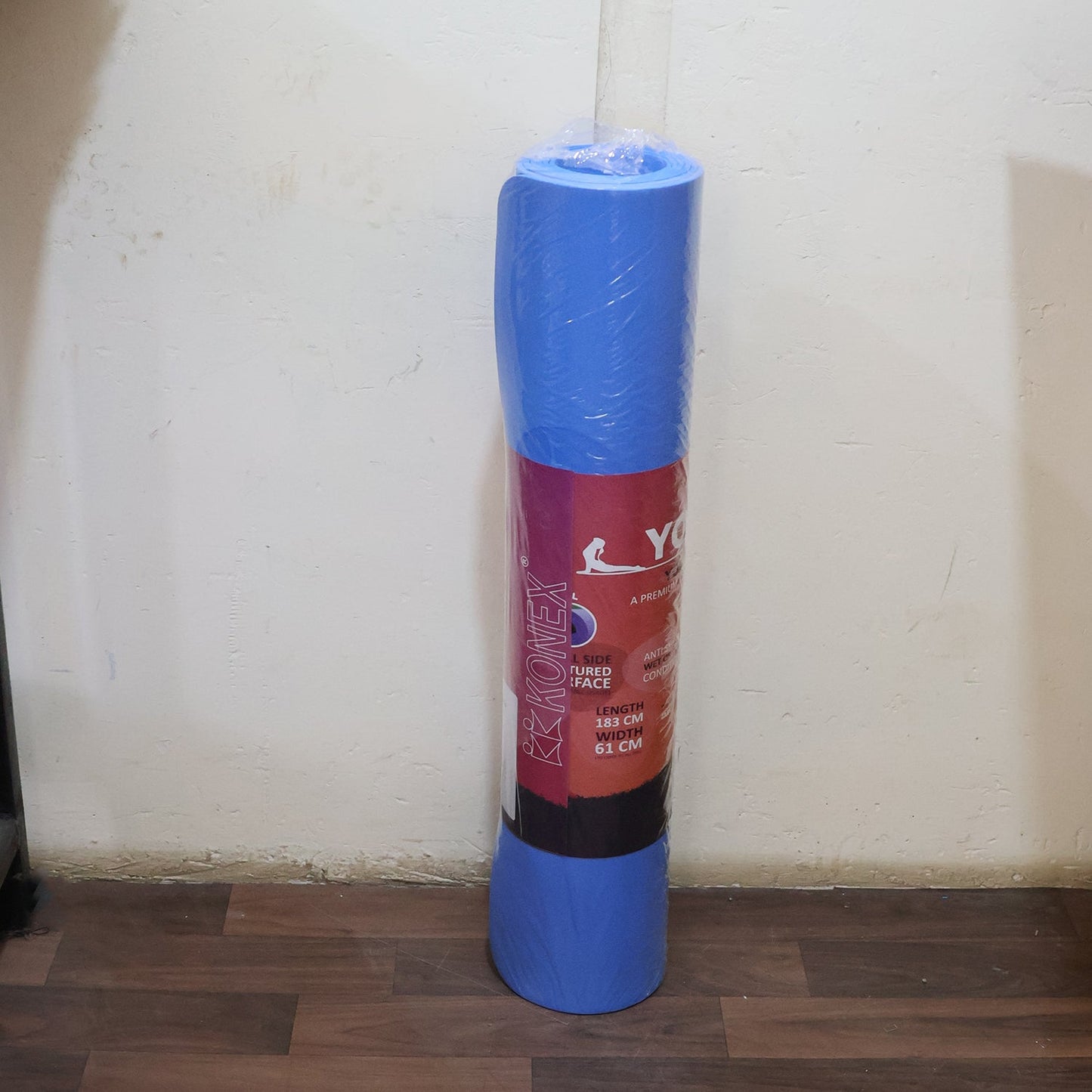 Stretching yoga mat