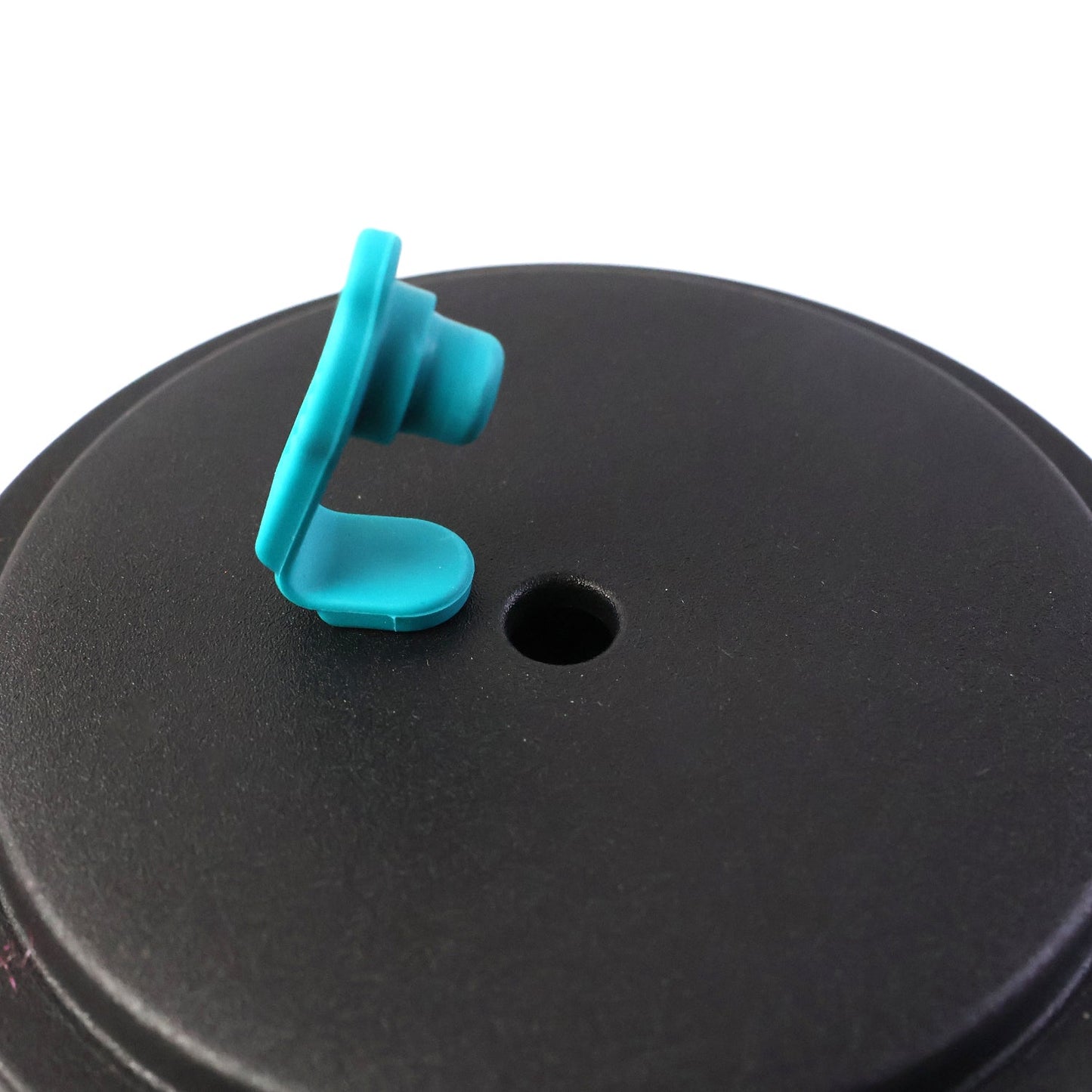 Travel mug with lid