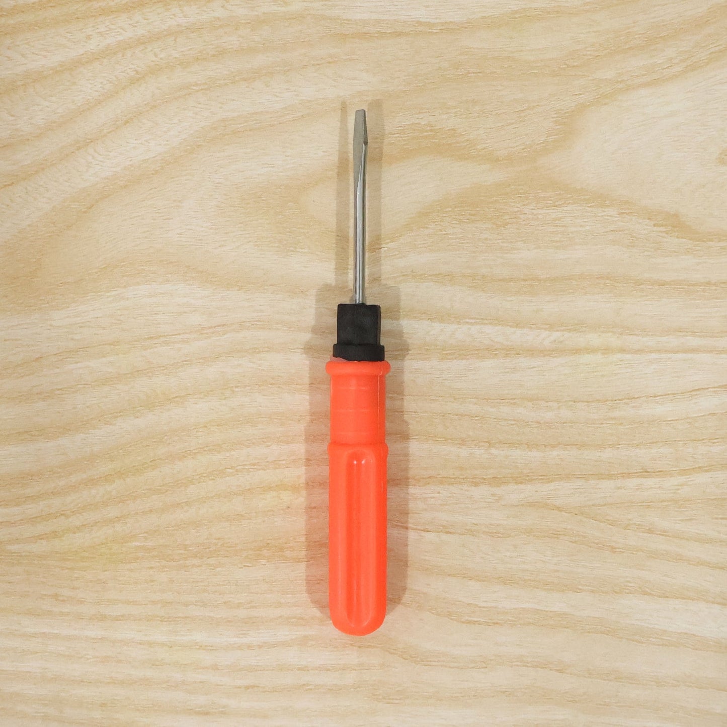 2 in 1 screwdriver actual product live photo wood surface