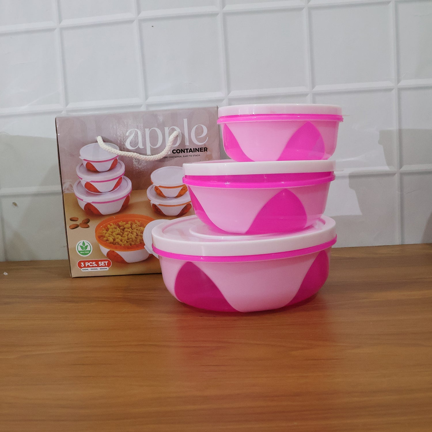 Plastic food containers
