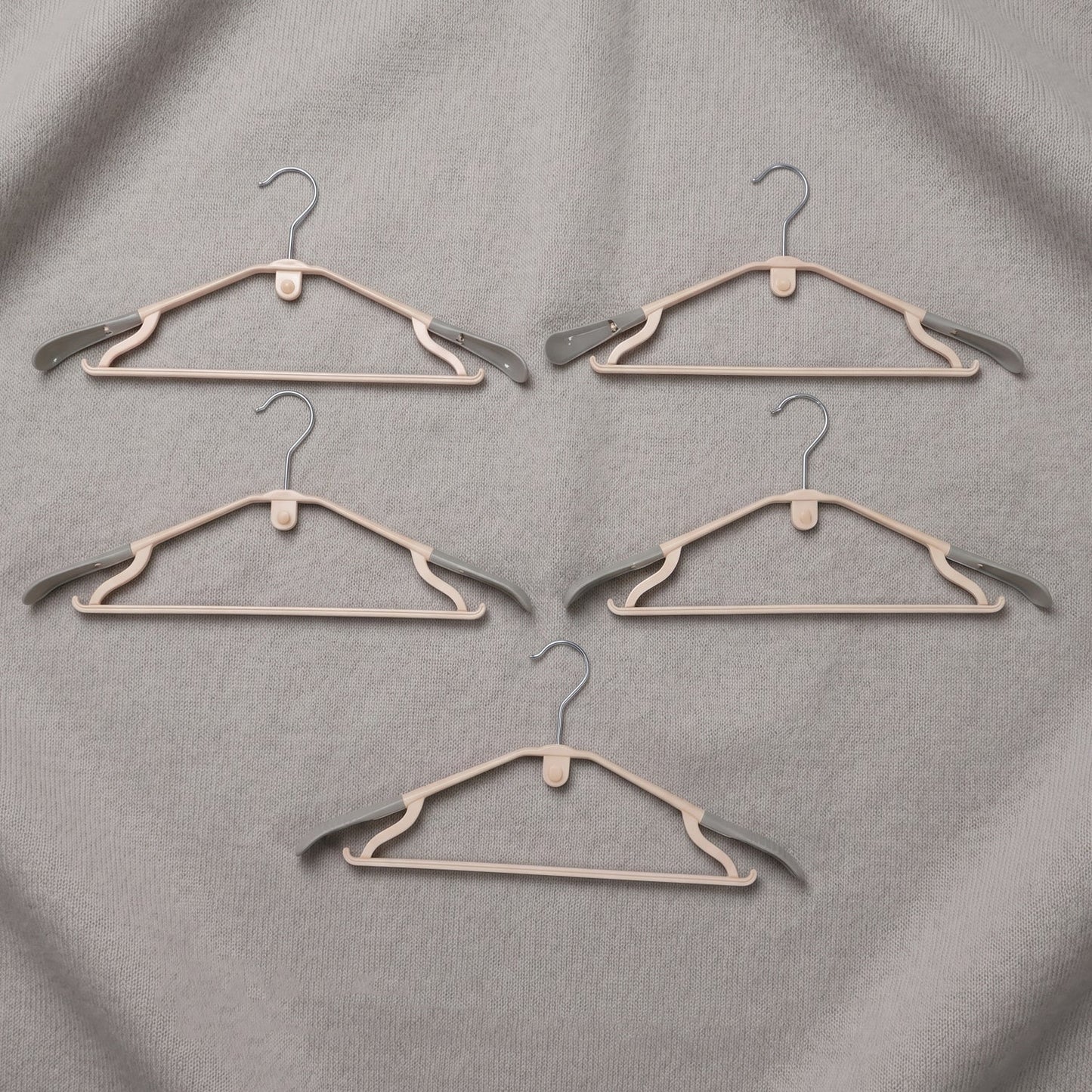 sturdy clothing hanger pack