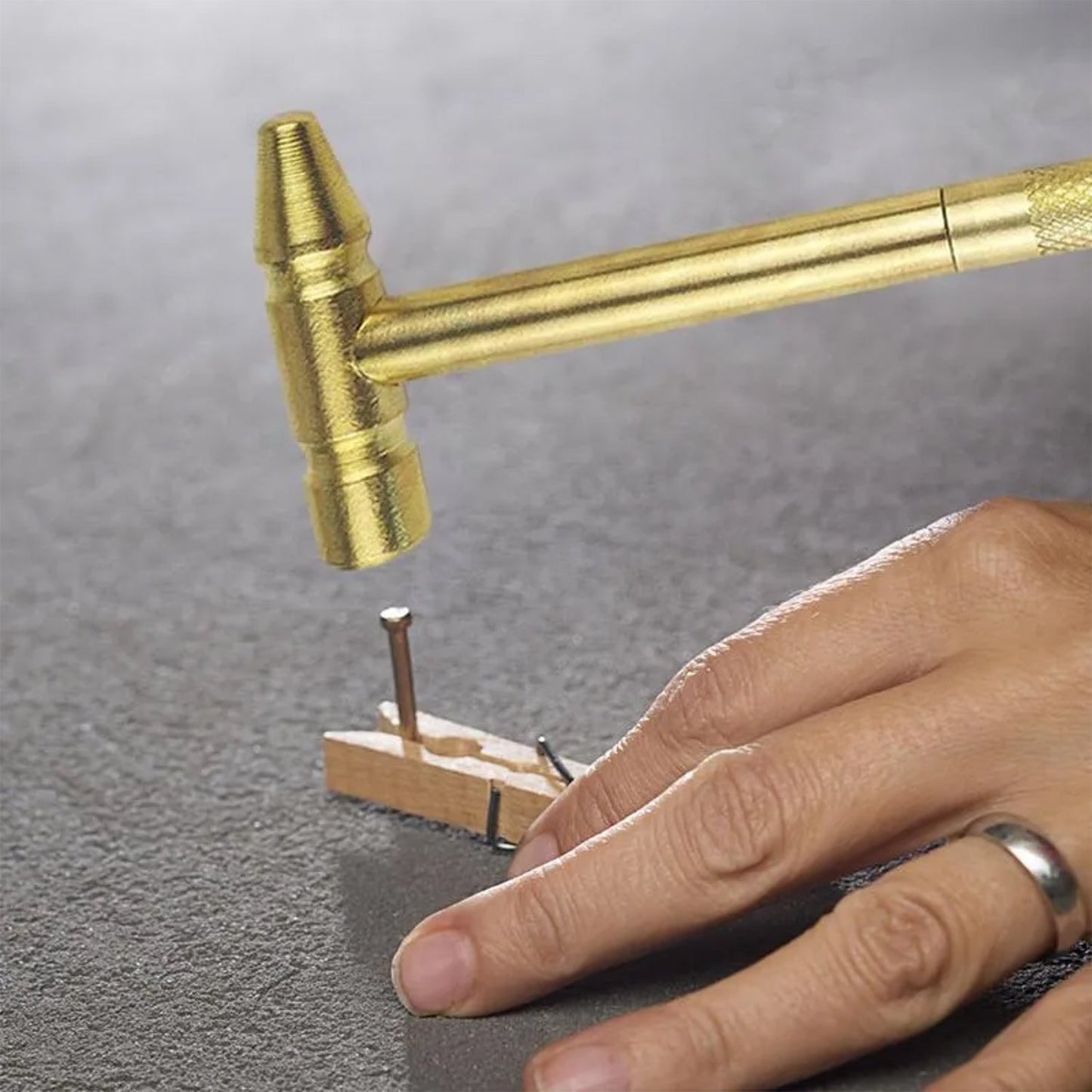  5-in-1 Small Hammer Tool - feature