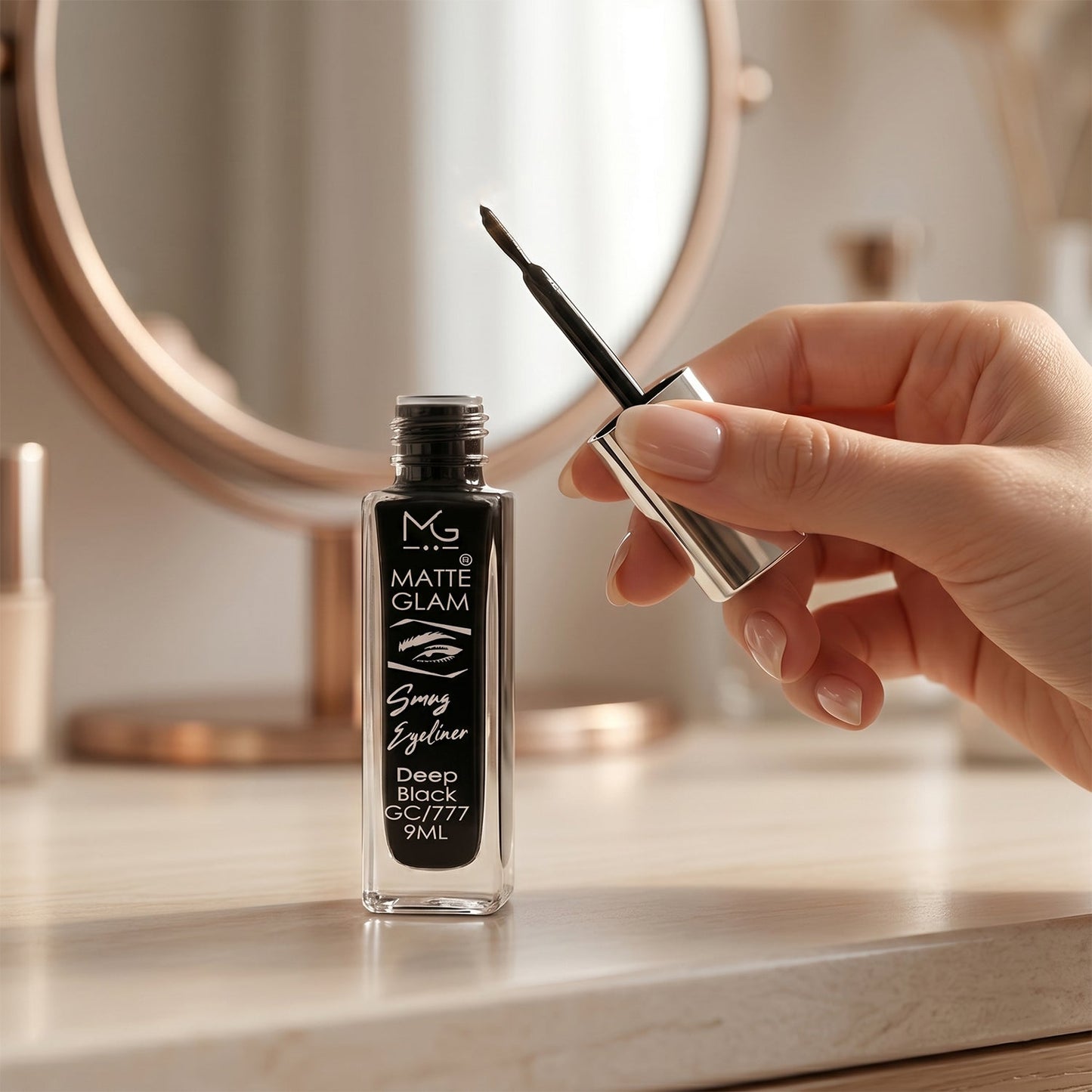Matte Glam Smudge Proof Deep Black Eyeliner (1 Pc, 9 ML)