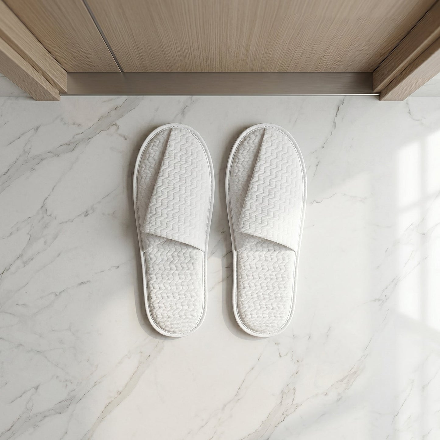 Disposable Hotel Slippers for Guests (1 Pair)